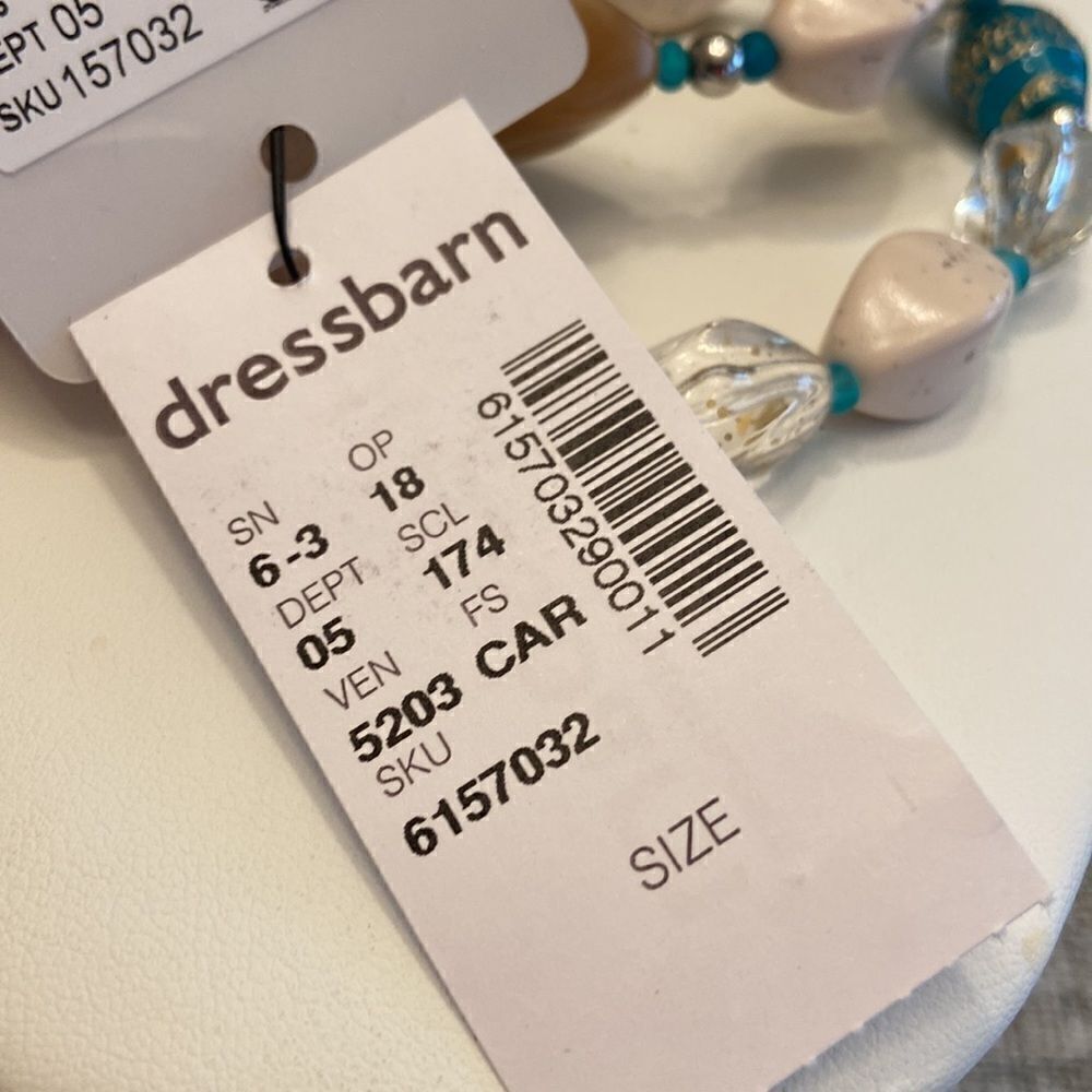 DressBarn 3 elastic bracelets NWT beads - Picture 6 of 6
